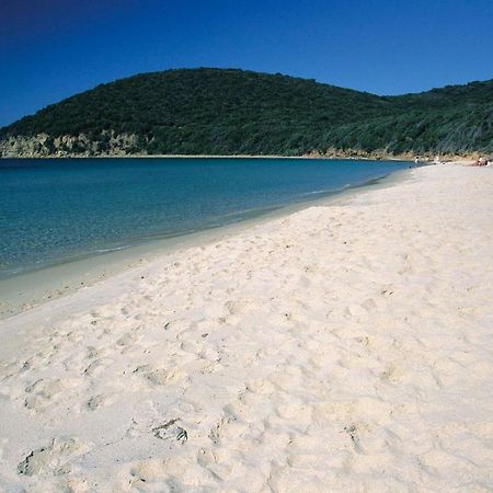 Suite Follonica Beach Bagian luar foto